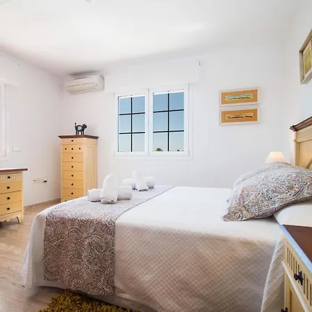 Happy Family By Abahana *