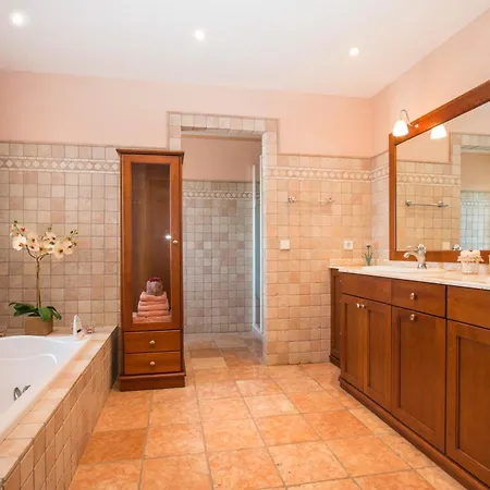 Happy Family By Abahana * Calp