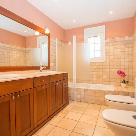 Happy Family By Abahana Villa