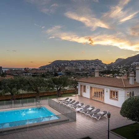 Happy Family By Abahana * Calpe