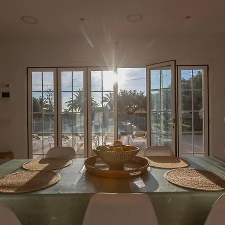 Happy Family By Abahana *