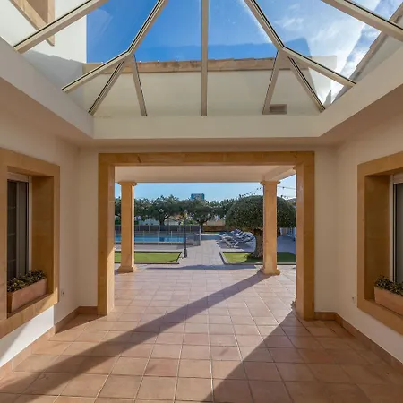 Happy Family By Abahana