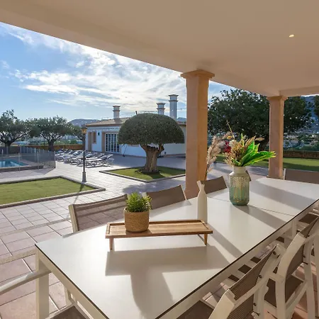 Happy Family By Abahana Villa *