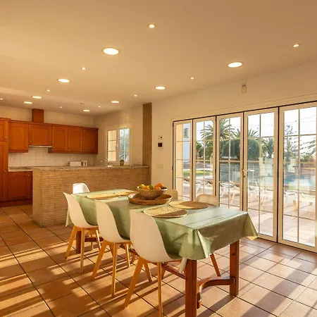 Happy Family By Abahana Willa Calpe