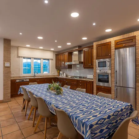 Happy Family By Abahana * Calp