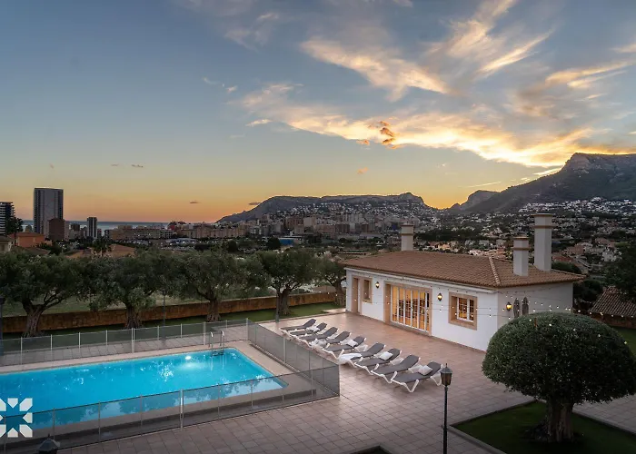 Happy Family By Abahana * Calpe