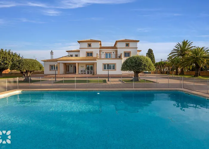 Happy Family By Abahana