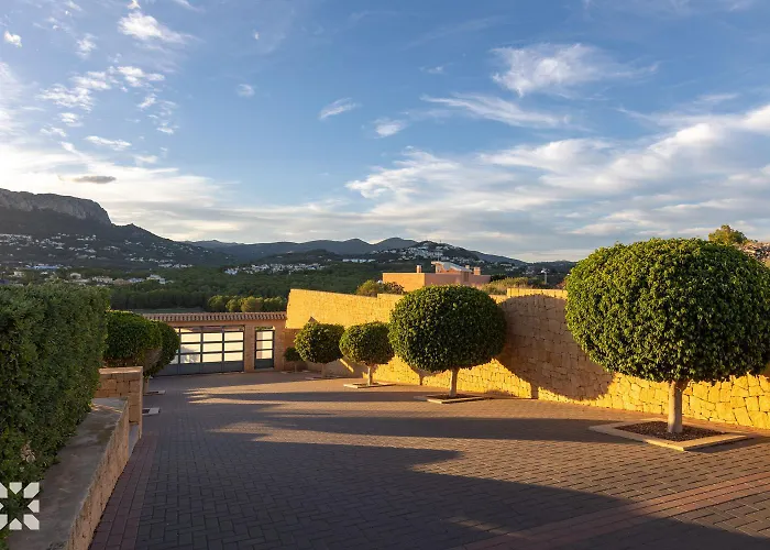 Villa Happy Family By Abahana Calpe